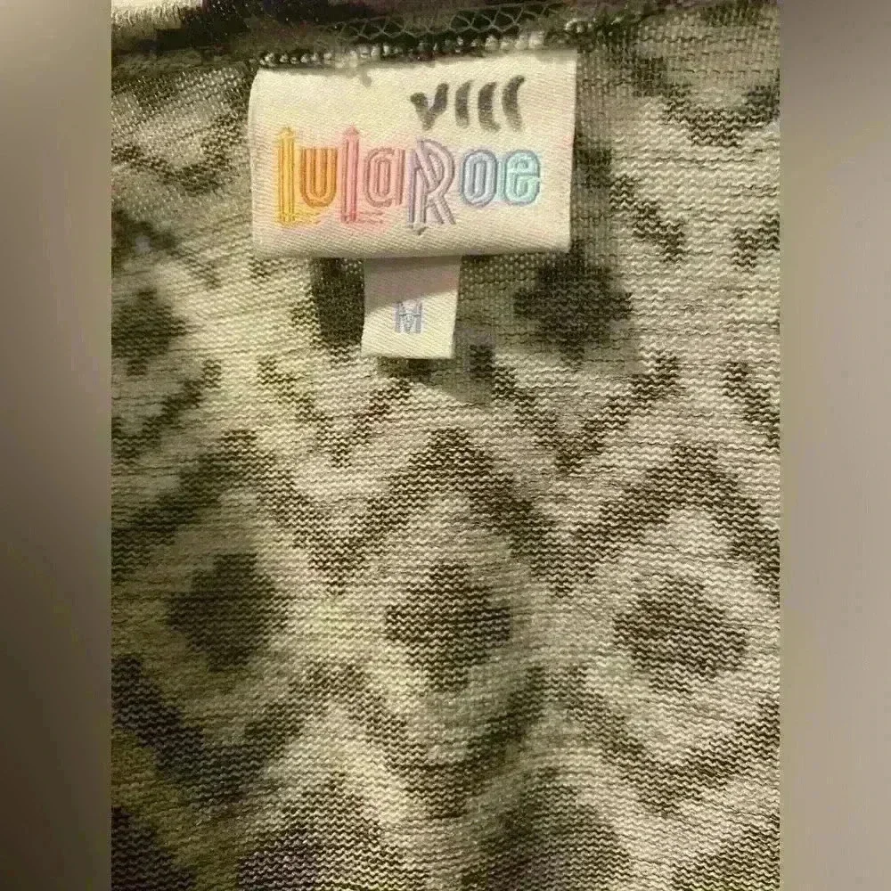 LuLaRoe women’s sleeveless